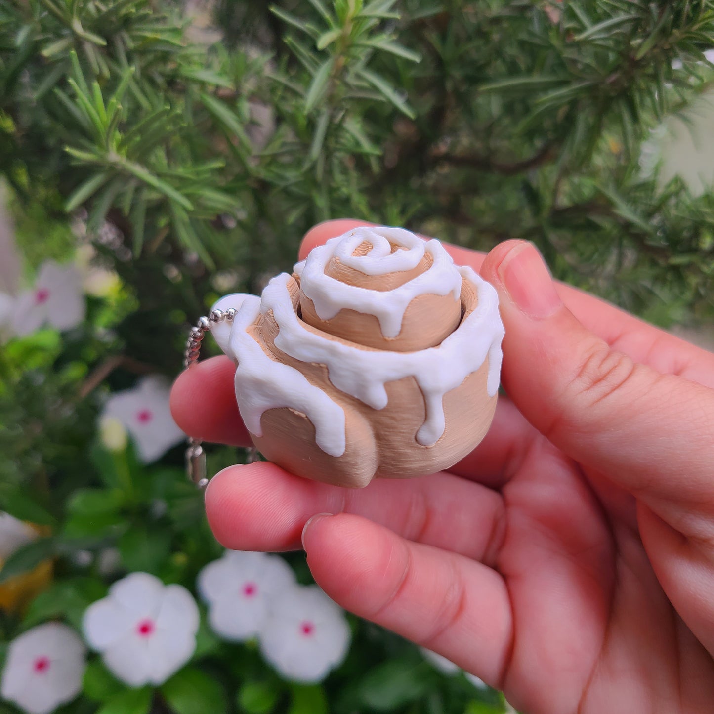 Cinnamon Roll Fidget Clicker Keychain
