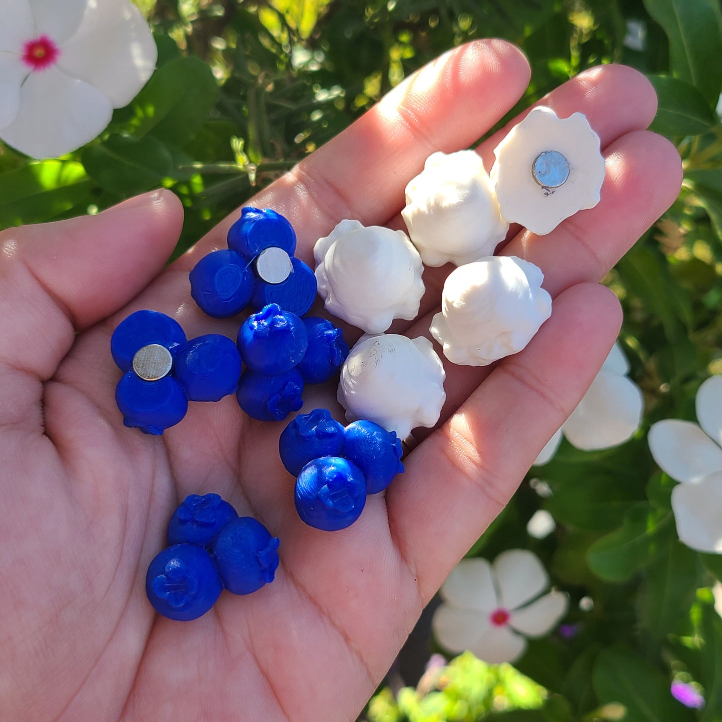 Magnetic Blueberry Pie Tic Tac Toe Game